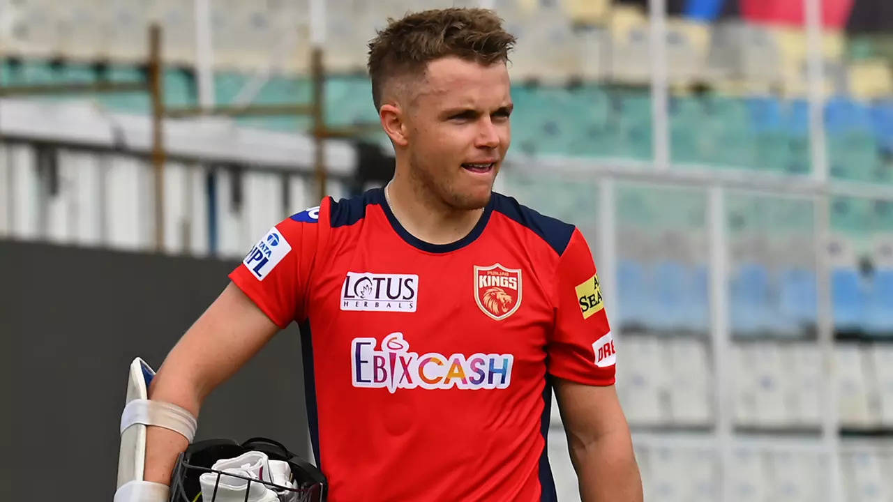 "Sam Curran will prove to be a very important bowler for Punjab in TATA IPL": Virender Sehwag