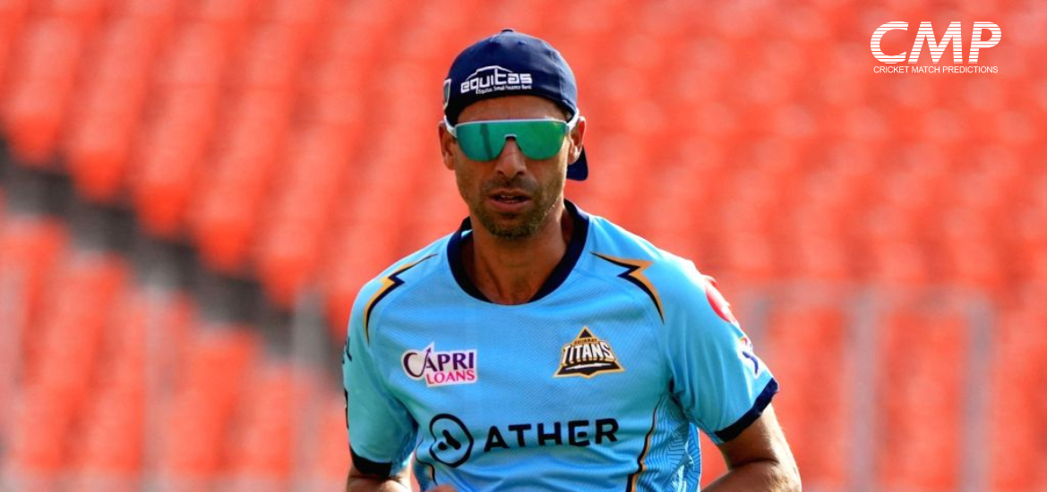 Ashish Nehra, Tewatia Slam Umpires Over Rain Delay