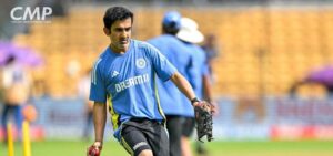 Gambhir's Rare Smile Stuns Shastri After India's Win