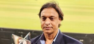 Shoaib Akhtar blasts India over handshake snub